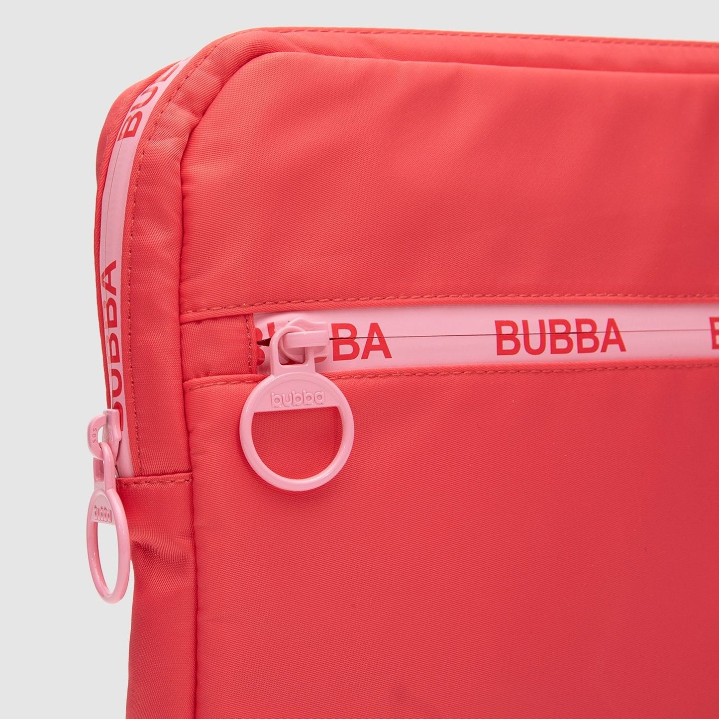 FUNDA LAPTOP DAY ESSENTIALS