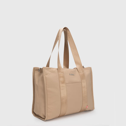 TOTE DAILY
