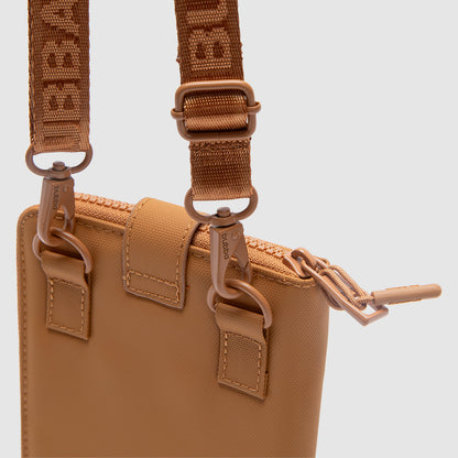 PORTA PASAPORTE CROSSBODY TRAVEL