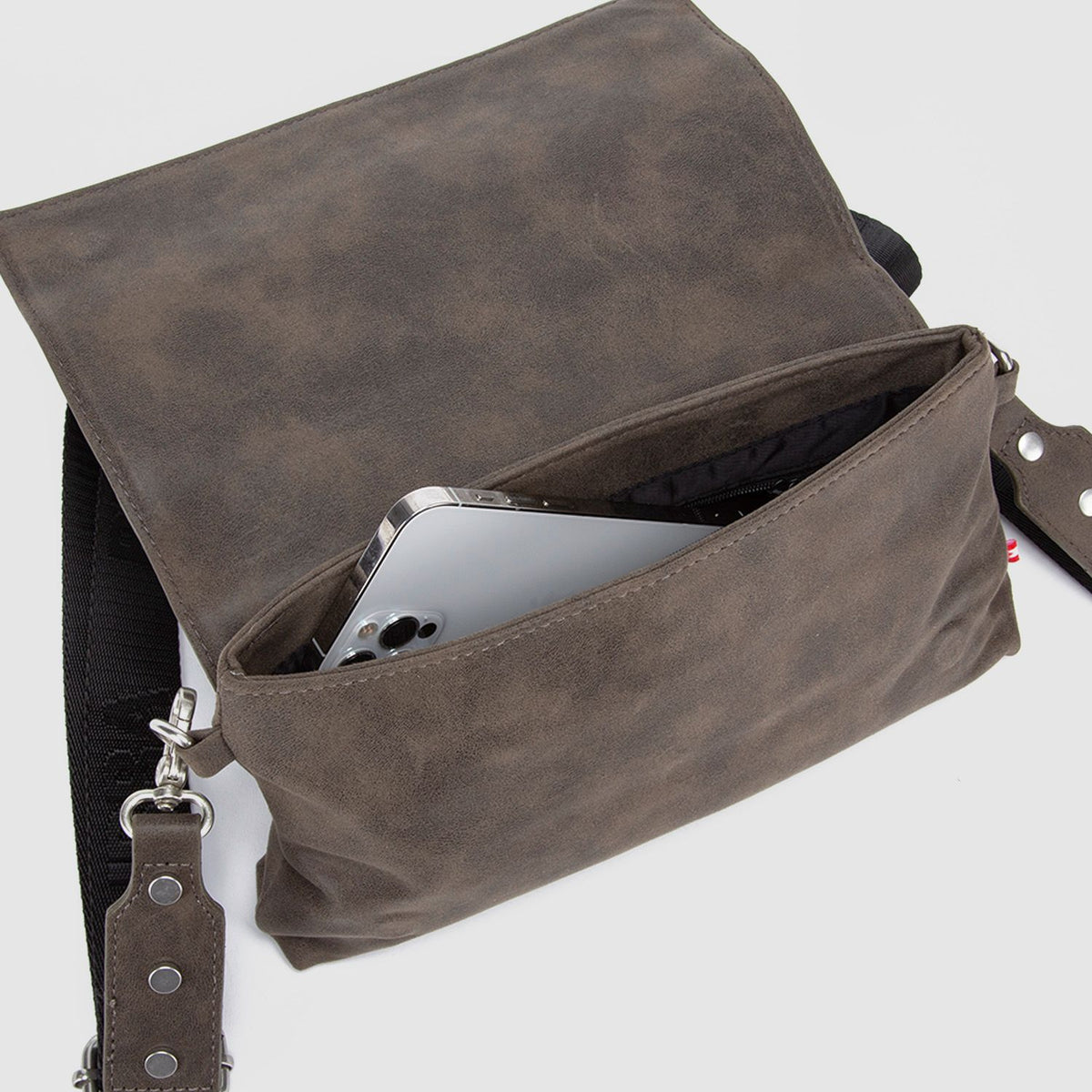 FLAT CROSSBODY VEFREE