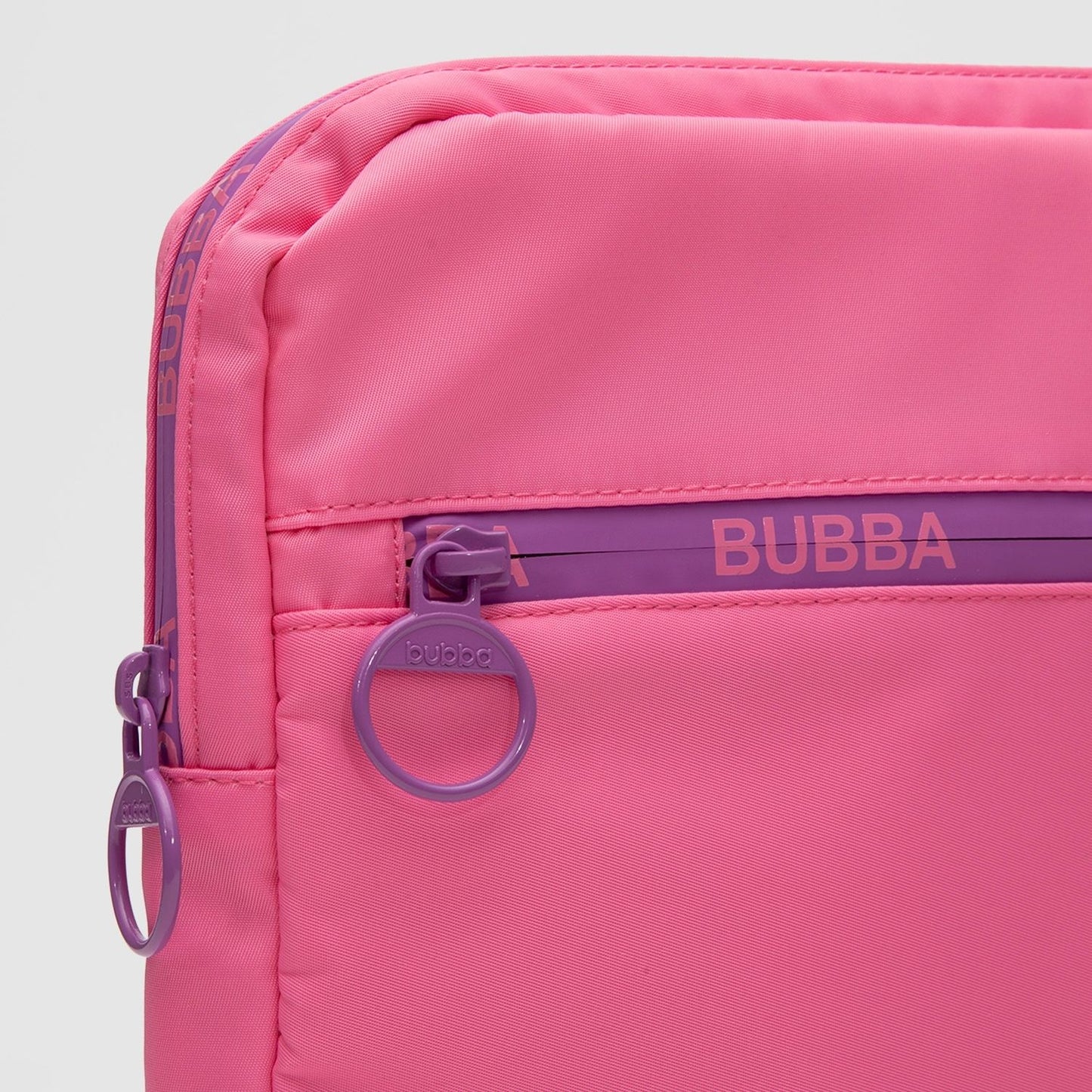 FUNDA LAPTOP DAY ESSENTIALS