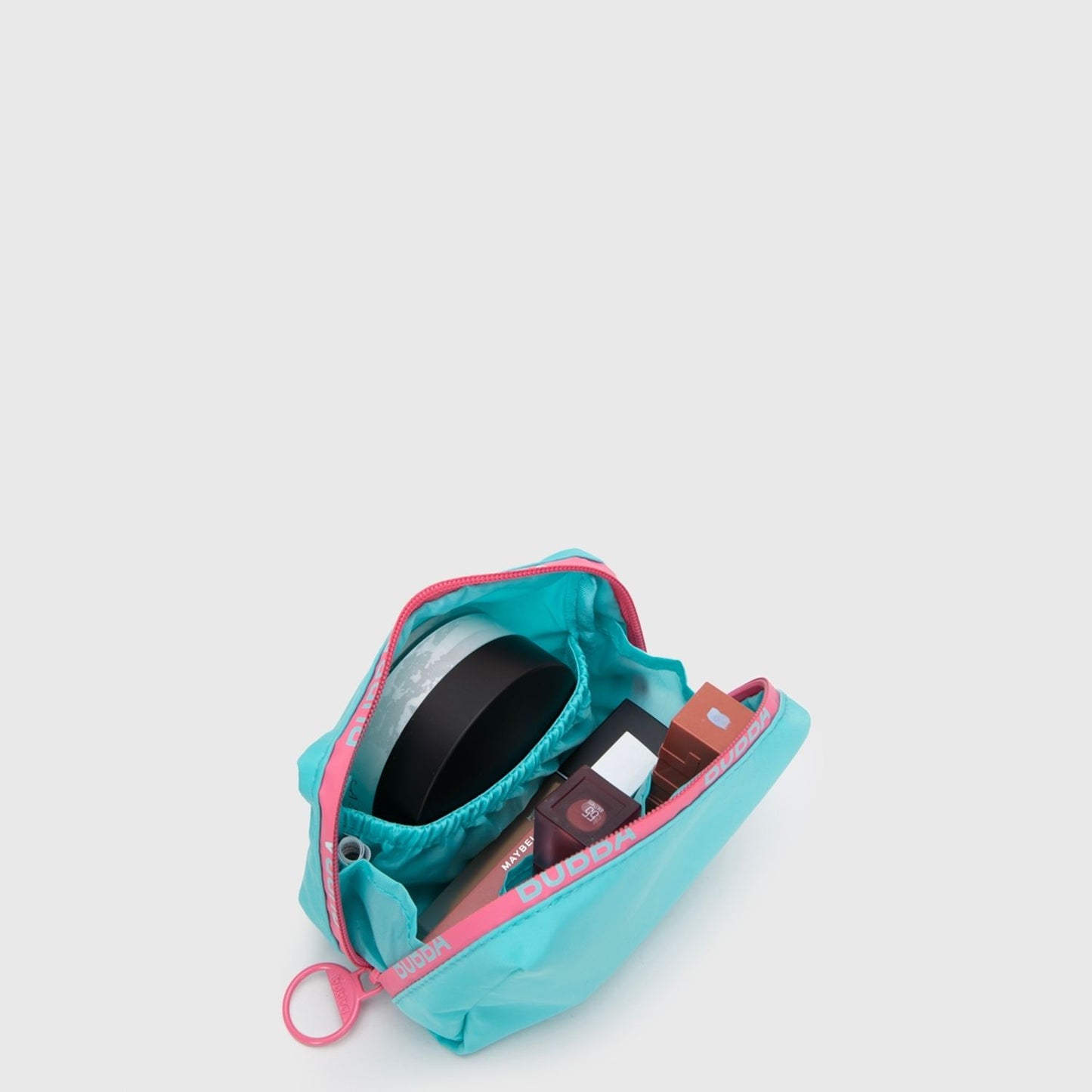 POUCH DAY ESSENTIALS