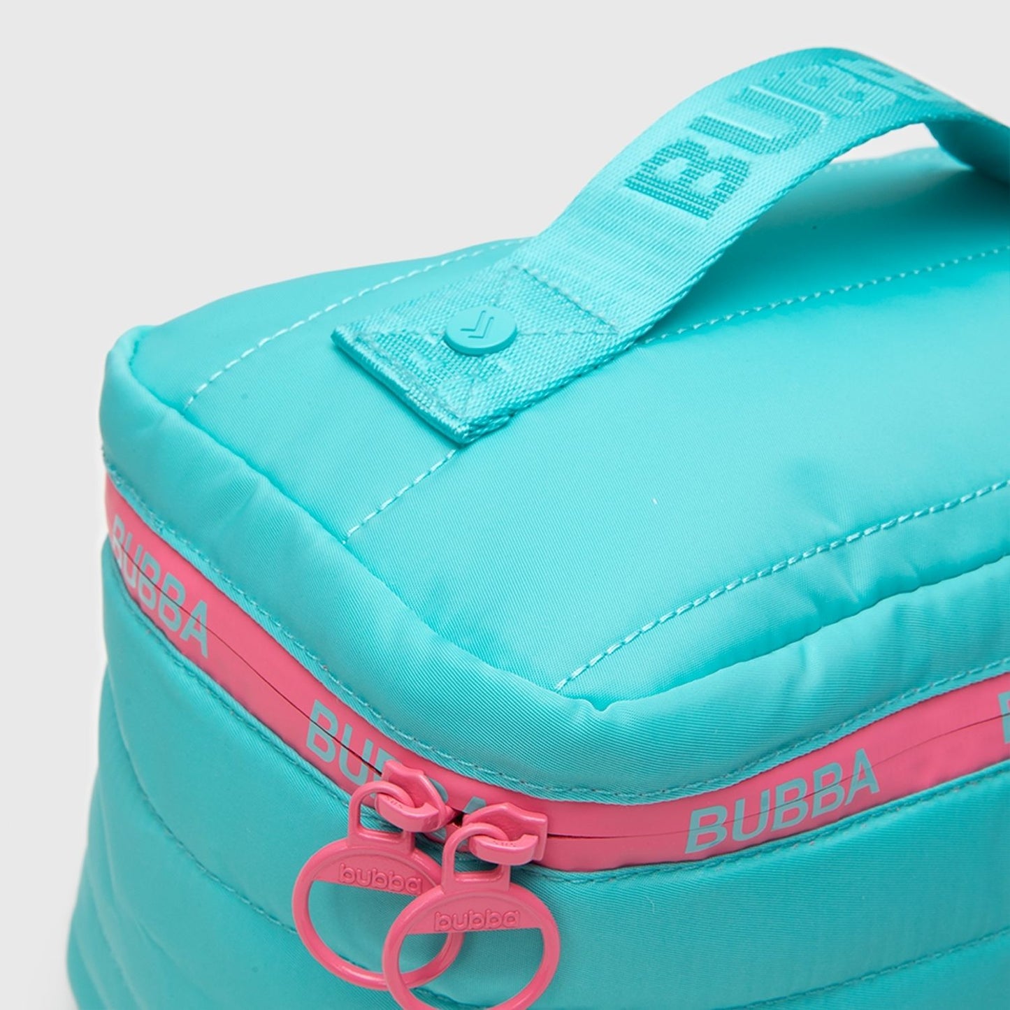 NECESER DAY ESSENTIALS BOX